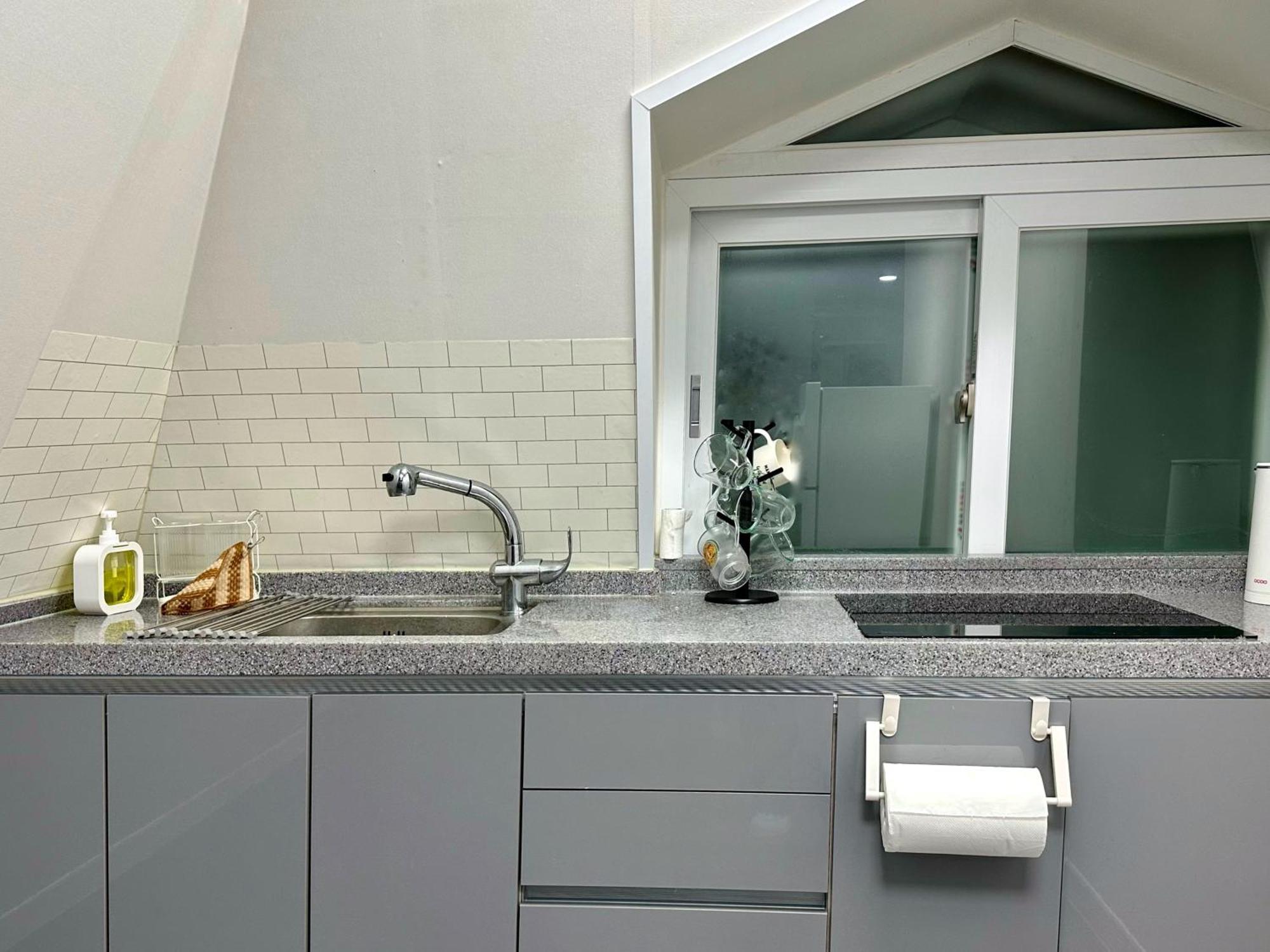 Kozi Share House Guest house *